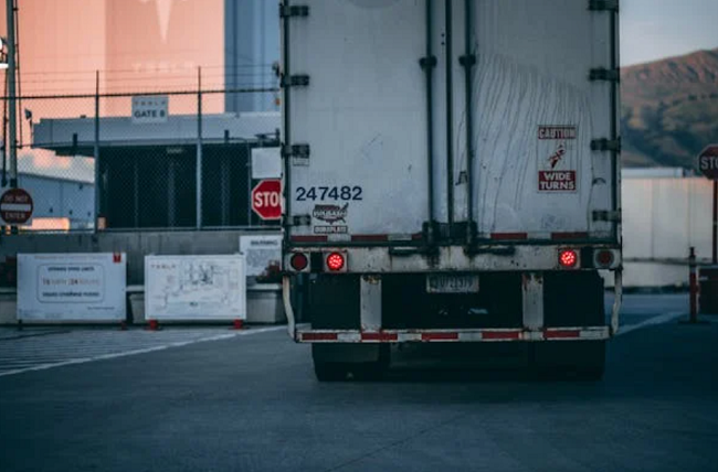 無論是倉庫還是碼頭，美國拉貨服務(wù)全程覆蓋