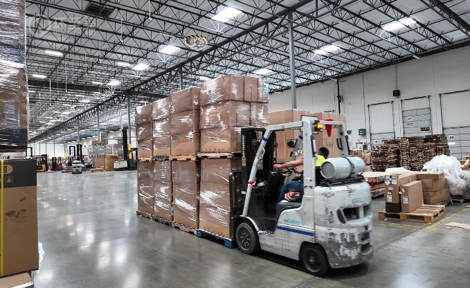 為什么頭部跨境賣家都在用海外倉？4 個不可替代的優勢